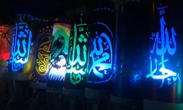 Lampu hias paralon bekas hasil kreasi M Latief asal Mamuju, Sulbar. (Foto: iNews TV/Frendy Christian)