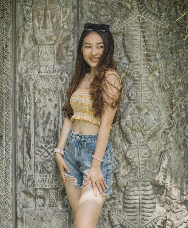 IMG 2401 Potret Seksi Artis Cantik Menggunakan Hotpants. (Foto: Instagram)