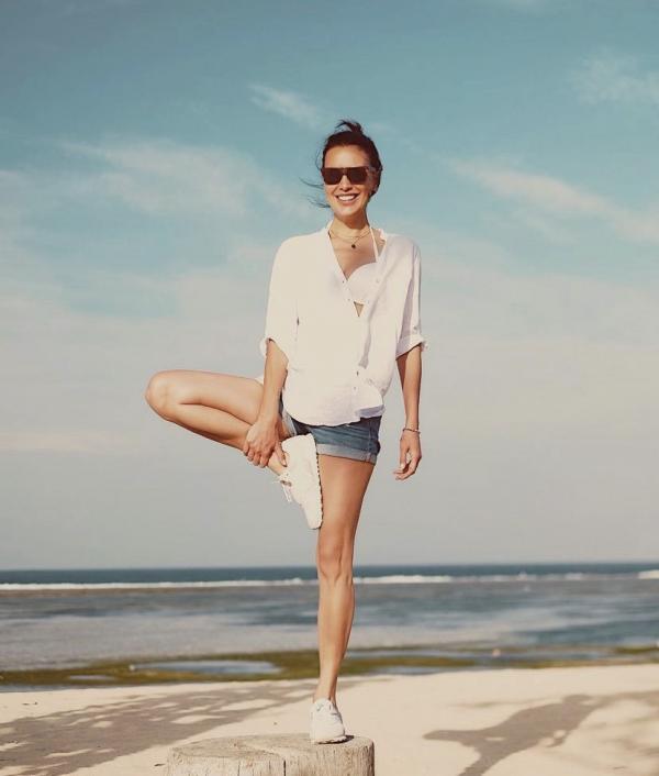 IMG 2402 Potret Seksi Artis Cantik Menggunakan Hotpants. (Foto: Instagram)