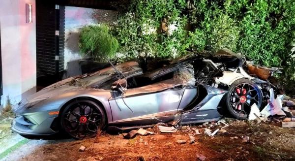 Aventador rongsokan