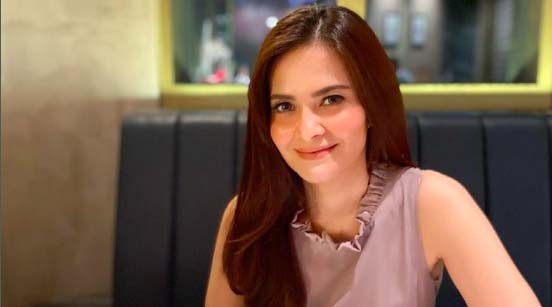 Profil Biodata Cut Tari Artis yang Pernah Dipecat Acara Televisi. (Foto: Instagram)