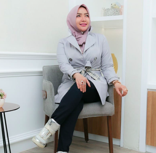 Screen Shot 2022 04 01 At 10 00 32 Artis Indonesia Ini Punya Kebiasaan Aneh. (Foto: Instagram)