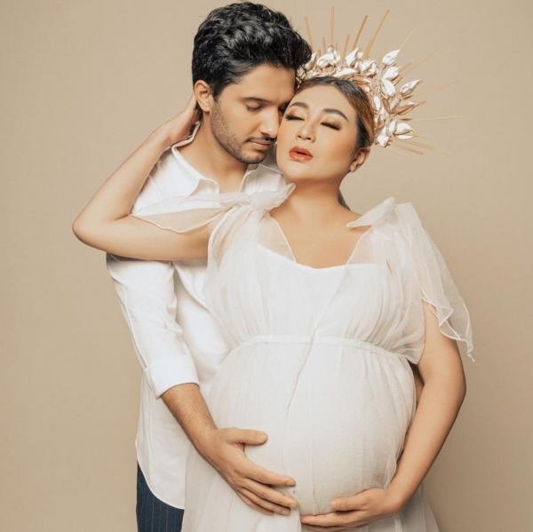 Screenshot 20220401 182814 Instagram Artis India yang Menikah dengan Orang Indonesia. (Foto: Instagram)