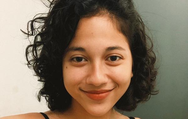 Sitha Marino Sitha Marino, artis cantik blasteran Italia. (Foto: IG)