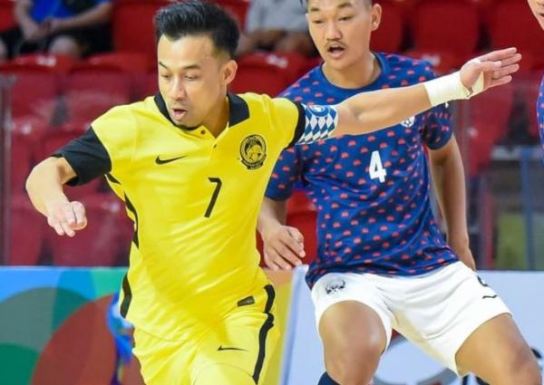 Timnas Futsal Malaysia  menang melawan Kamboja 7-6 dalam laga perdana Piala AFF Futsal 2022 di Stadion Huamark Indoor, Bangkok, Sabtu (3/4/2022). (Foto: Instagram/@galeri.futsal)