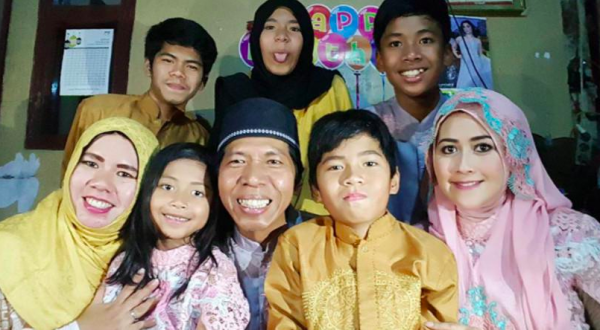 Screen Shot 2022 04 03 At 06 13 04 Artis Indonesia yang Punya Anak Banyak. (Foto: Instagram)