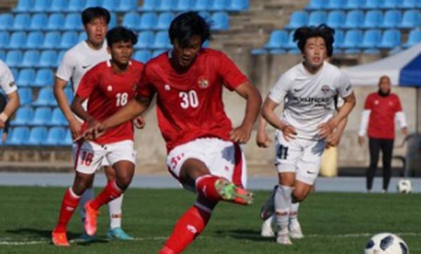 Timnas Indonesia U-19 Taktik Shin Tae-yong membawa Timnas Indonesia U-19 kalahkan Kyungil University pada laga uji coba di Auxiliary Mini Stadium, Kamis (7/4/2022) siang WIB. (Foto: Instagram/pssi)