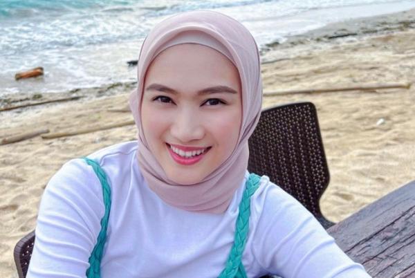 Melody Laksani berbagi cerita pengalaman menjalankan ibadah di bulan Ramadan. (Foto: IG)