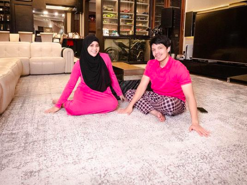 Screen Shot 2022 04 10 At 14 08 34 Artis dengan Rumah Tangga Paling Serasi. (foto: instagram)