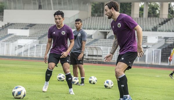 12 Ant Marc Klok 2 Pemain Timnas Indonesia U-23, Marc Klok saat beraksi dalam laga uji coba di Korea Selatan. (Foto: Instagram/@pssi)