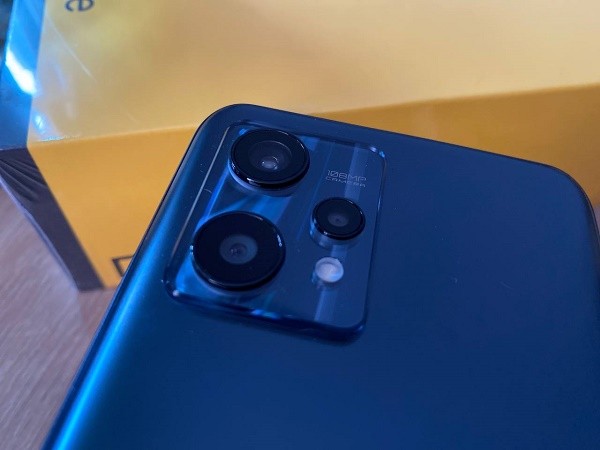 Realme 9