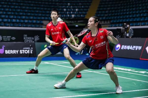 Huang Ya Qiong Ganda Campuran China Ou Xuan Yi/Huang Ya Qiong akan main di semifinal Korea Masters 2022 hari ini (foto: Instagram/wyatt_erika).