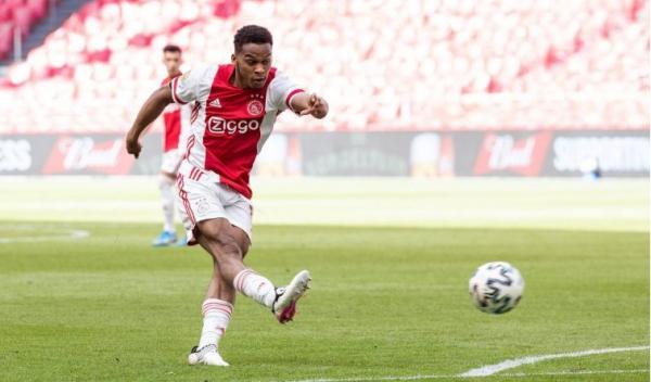 Pemain Ajax Amsterdam Incaran Man United. (Foto: We All Follow United)