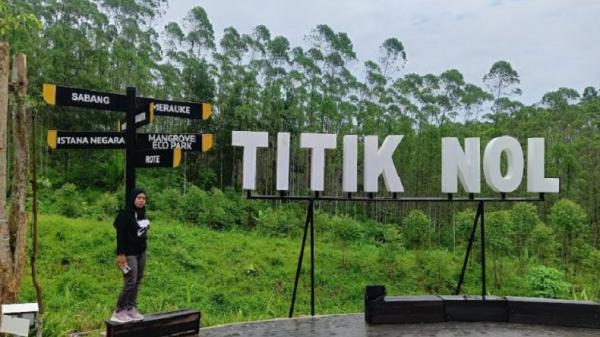 Titik Nol IKN Titik nol kilometer di kawasan Ibu Kota Negara (IKN) Nusantara yang menjadi objek wisata dadakan. (Foto: iNews/Tsabita)