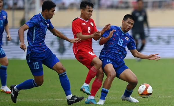 Indonesia vs Thailand 3 Timnas Indonesia U-23 kandas 0-1 dari Thailand via babak tambahan di semifinal SEA Games 2021, Kamis (19/5/2022). (Foto: ANTARA FOTO/Aditya Pradana Putra/tom.)