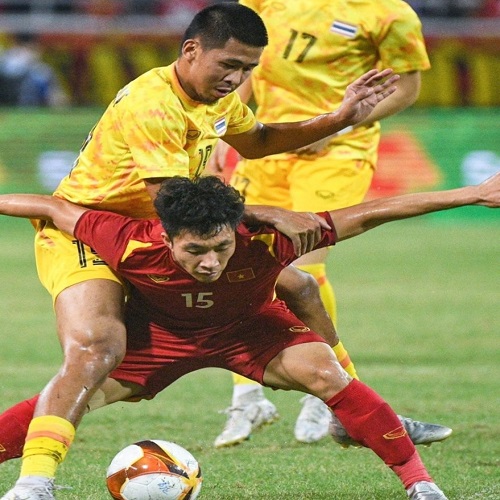 Vietnam vs Thailand Timnas Vietnam U-23 meraih medali emas sepak bola putra SEA Games 2021. Vietnam menang 1-0 atas Thailand U-23 di final. (foto: AFFPresse).