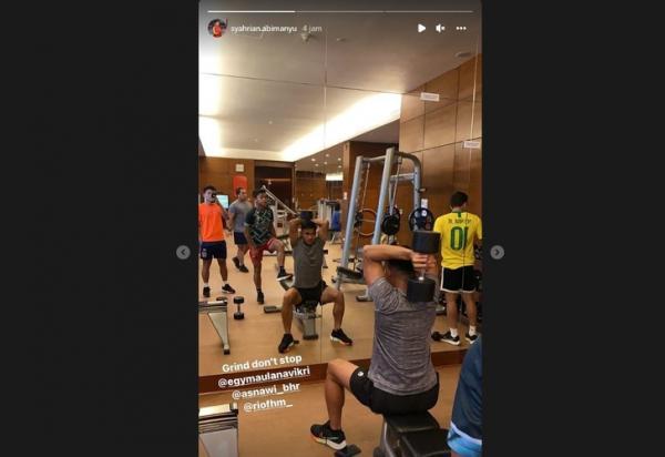 Empat pemain Timnas Indonesia U-23 menggenjot fisik seusai melakoni laga perebutan medali perunggu SEA Games 2021. (Foto: Instagram/@syahrian.abimanyu)