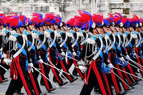 Seragam Carabinieri di Italia.