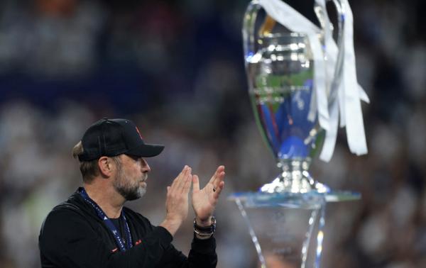 Liverpool dikalahkan Real Madrid 0-1 pada final Liga Champions di Stade de France, Minggu (29/5/2022) dini hari WIB. Jurgen Klopp dapat firasat kuat usai laga. (Foto: REUTERS/Lee Smith)