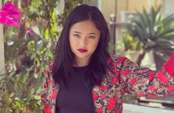 Artis Wanita yang Mengaku Tidak Suka Beli Barang Mewah. (foto: Instagram)