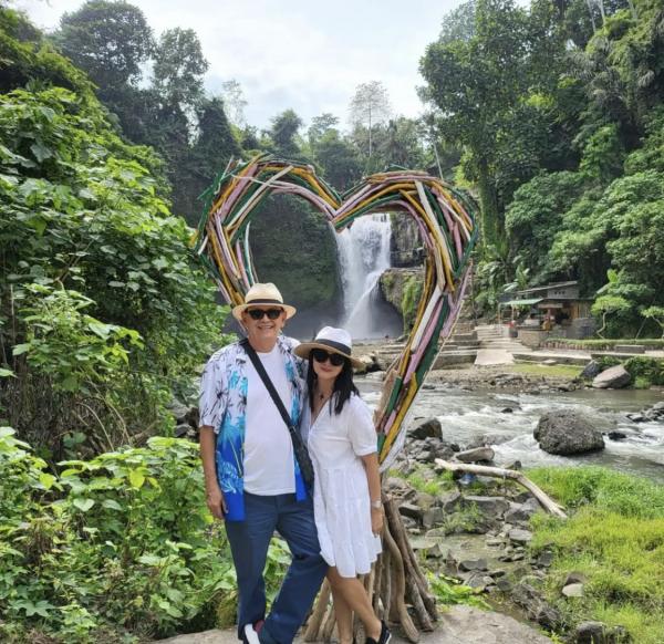 IMG 4771 Potret cantik istri Roy Marten, Anna Mariana liburan di Bali. (Foto: instagram)