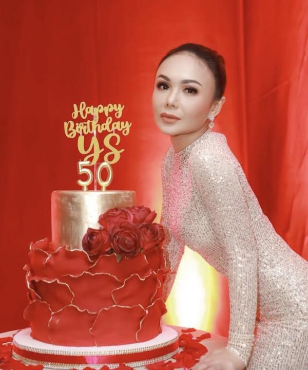 IMG 5208 Intip potret awet muda Yuni Shara ulang tahun ke 50. (Foto: Instagram)