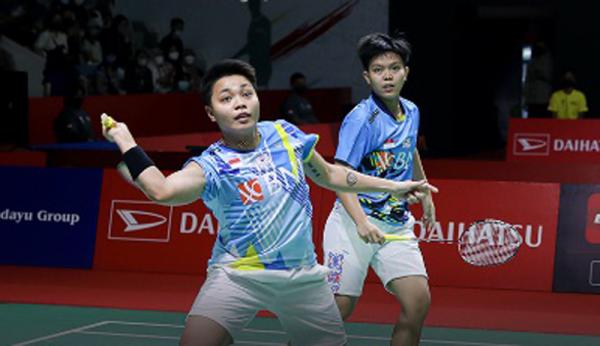 Apriyani Rahayu/Siti Fadia Silva Ramadhanti Ganda putri anyar Indonesia, Apriyani Rahayu/Siti Fadia Silva Ramadhanti tampil perkasa di babak 32 Besar Indonesia Masters 2022. (Foto: Twitter/@INABadminton)