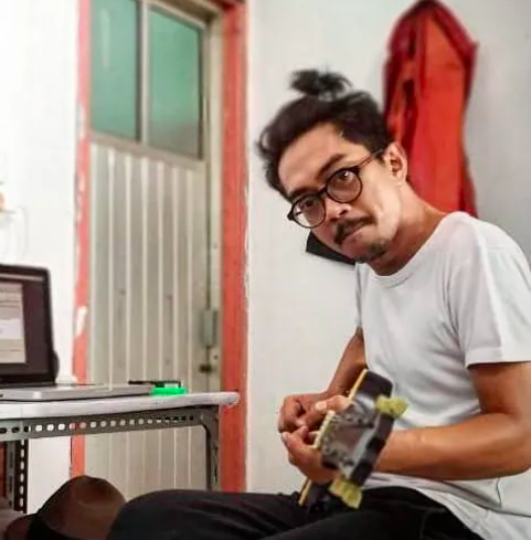 Screen Shot 2022 06 09 At 08 00 04 Artis Selalu Berperan sebagai Pembantu Rumah Tangga. (Foto: instagram)