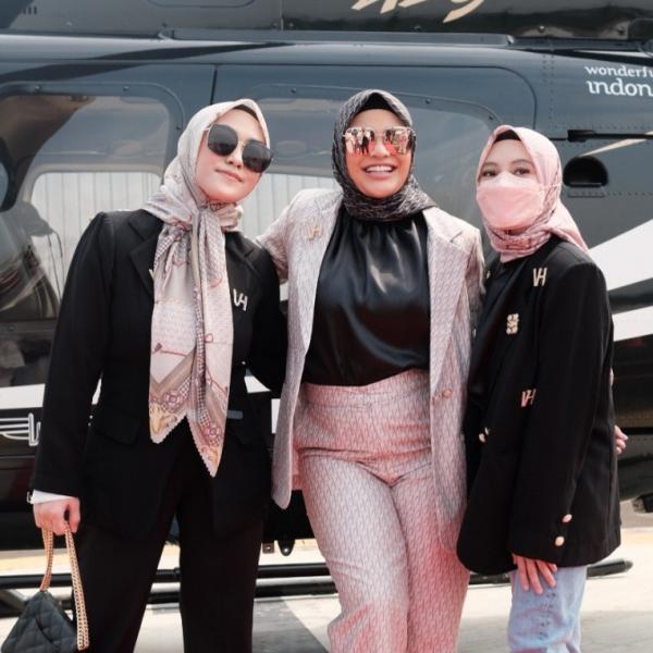 Aurel Hermansyah bersama Owner Vanilla Hijab. (Foto: istimewa)