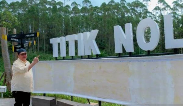 Menko Perekonomian Airlangga Hartarto meninjau lokasi IKN Nusantara di Kalimantan Timur. (Foto: Antara) Menko Perekonomian Airlangga Hartarto meninjau lokasi IKN Nusantara di Kalimantan Timur. (Foto: Antara)