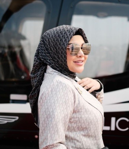 Aurel Hermansyah Intip gaya lady boss ala Aurel Hermansyah. (foto: instagram)