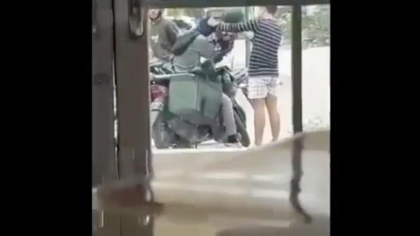 pemukulan dan penganiayaan Penganiayaan terhadap kurir di Kota Metro, Lampung (Yuswantoro/MNC Portal)