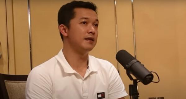 Taufik Hidayat ditanya soal tunggal putra Indonesia saat ini. Jawaban sang legenda bulu tangkis Tanah Air itu cukup mengejutkan. (Foto: Tangkapan Layar Youtube The Badminton Experience)