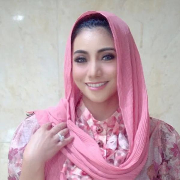 Screenshot 20220626 155138 Instagram Artis Cantik Menikah dengan Pria Asing Pindah ke Luar Negeri. (Foto: instagram)