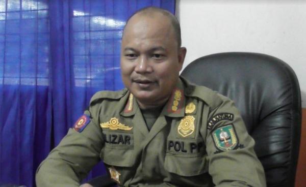 Kasatpol Pp Natuna Kepala Satpol PP Kabupaten Natuna, Irlizar. (Foto: Alfie Rasyid)