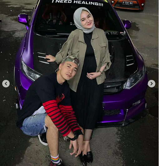 Screen Shot 2022 06 30 At 17 31 19 Artis Indonesia Menikah dengan Fans. (Foto: Instagram)