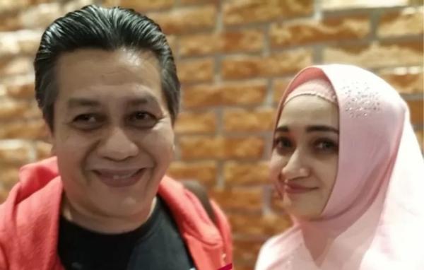 Gusti Randa dan Nia Paramitha Pasangan artis yang rujuk. (Foto: Antara)