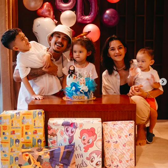 Screen Shot 2022 07 20 At 06 57 26 Artis yang Mengurus Anaknya Tanpa Baby Sitter. (Foto: Instagram)