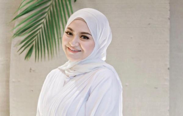 Nathalie Holscher minta nafkah Rp25 juta. (Foto: IG)