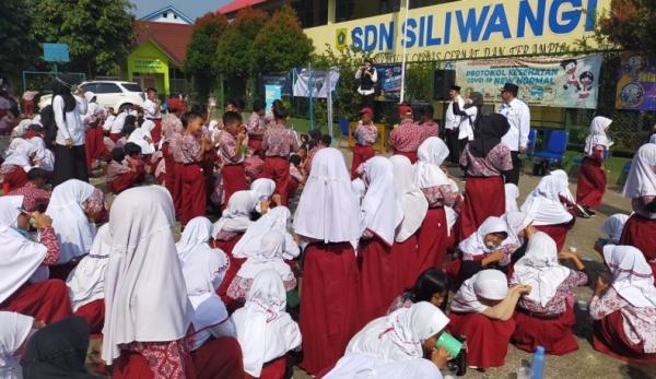 Sd Siliwangi Siswa SDN Siliwangi sangat antusias mengikuti edukasi kesehatan gigi dan mulut. (Foto MPI)