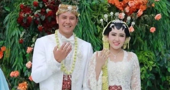 Via Vallen Pernikahan Artis Disiarkan Live di TV. (foto: Instagram)