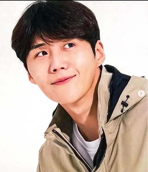 orang Korea paling ganteng. (Foto: Instagram)
