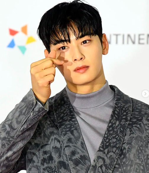 Screen Shot 2022 07 22 At 11 59 17 orang Korea paling ganteng. (Foto: Instagram)