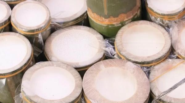 Dadih Dadih, Kuliner Khas Sumatera Barat (Antara)