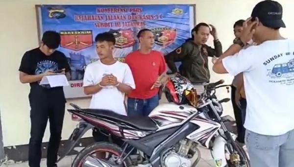 Begal Bangka Tengah2 Pelaku begal ditangkap Unit Jatanras Ditreskrimum Polda Babel. (Foto: iNewsTV/Haryanto)