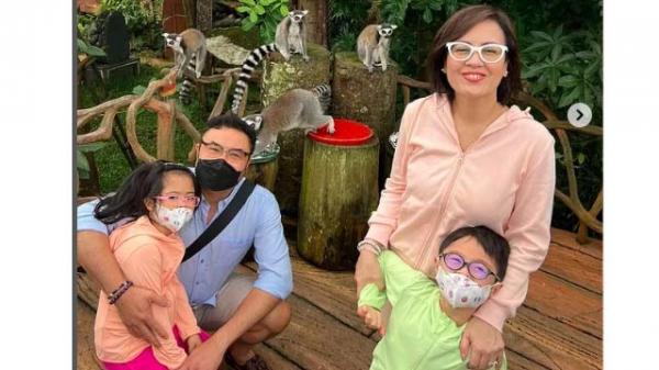 Cynthia Lamusu Artis Punya Anak Kembar. (Foto: Instagram)