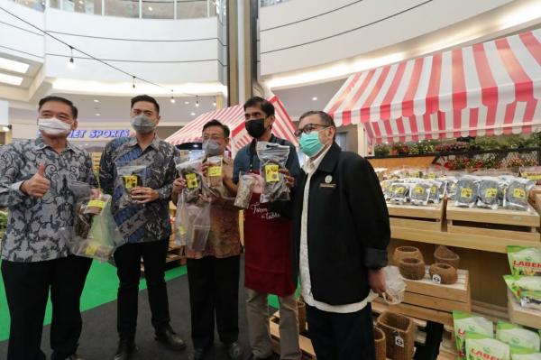 WhatsApp Image 2022 08 08 At 07 13 11 Pameran Farm to Table menyajikan buah dan sayuran lokal segar untuk diet sehat.