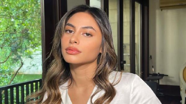 Valerie Thomas Artis Indonesia dengan Bibir Terseksi. (Foto: Instagram)