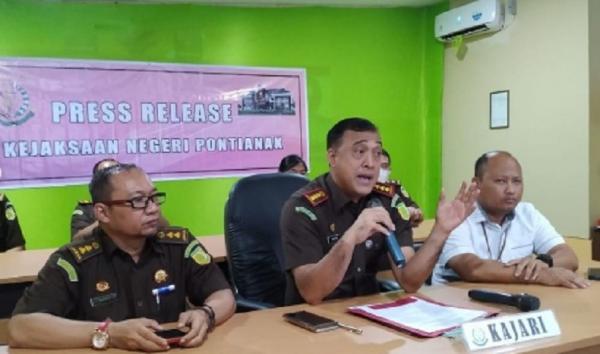 Kajari Pontianak Wahyudi Kepala Kejari Pontianak Wahyudi. (Foto: Kejari Pontianak)