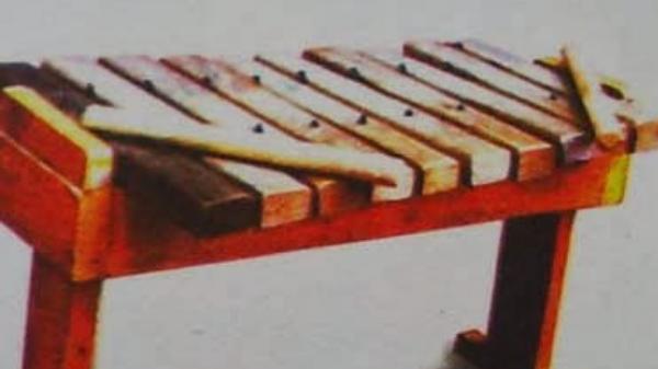 Kolintang Alat musik tradisional Sulawesi Utara Kolintang. (Foto: budaya-indonesia.org)
